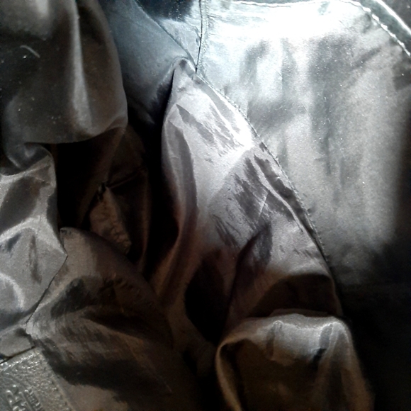 Danier Genuine Leather Bag - Picture 7 of 12